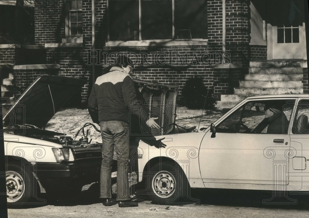 1985, Trying to start car in cold weather not easy, Alabama - Historic Images