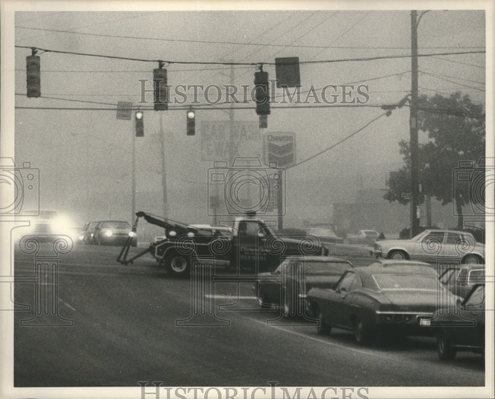 1985 Press Photo Foggy day for traffic at Green Springs Road and Valley Avenue - Historic Images