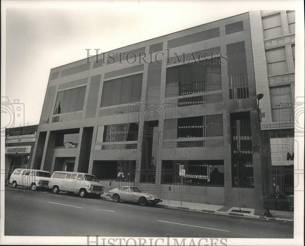 1987 Press Photo Harbert Center in Birmingham, Alabama - abna18096 - Historic Images