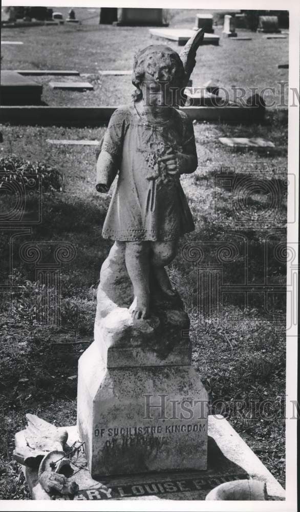 1991, statute at Oak Hill Cemetery, Birmingham, Alabama - abna18272 - Historic Images