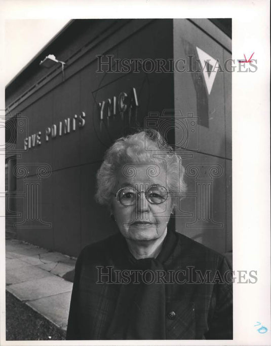 Press Photo Young Men's Christian Association Worker Hazel Baker - abna18346 - Historic Images