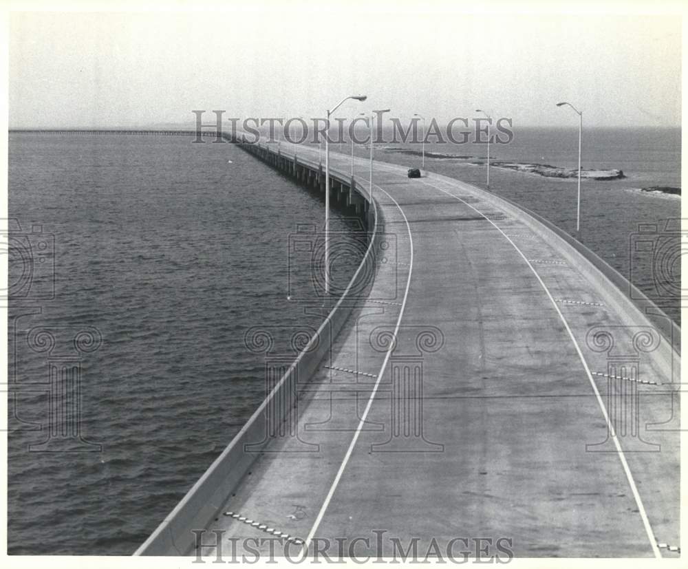 1989 Press Photo Naval Station Causeway - abna18469 - Historic Images