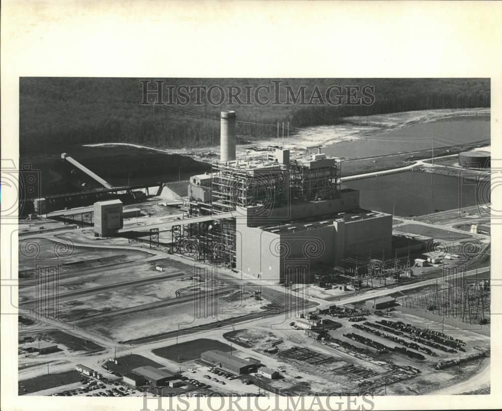 Press Photo Aerial View of Mississippi Power Plant Near Water - abna18506 - Historic Images