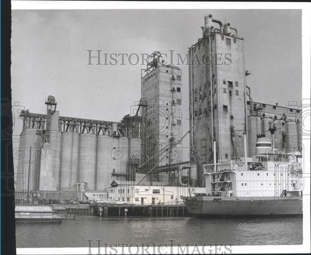 1979 Press Photo New headhouse (grain elevator), Alabama State Docks, Mobile, AL - Historic Images