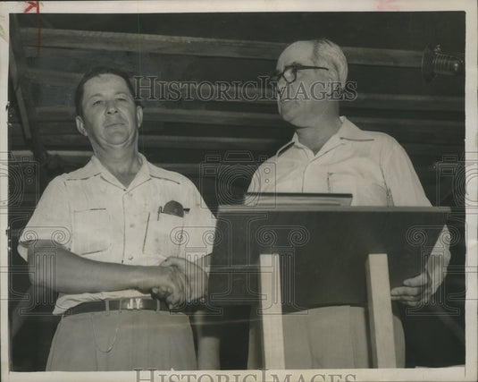 1953, J.W. Pate gives J.J. Young an honorary plague in Alabama - Historic Images