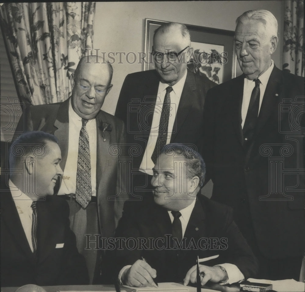 1961 Press Photo School Officials Discuss Law School Transfer - abna18813 - Historic Images