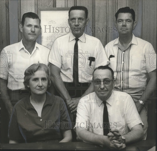 1965 Press Photo Mayor Glenn Williamson with city council members, Centre - Historic Images
