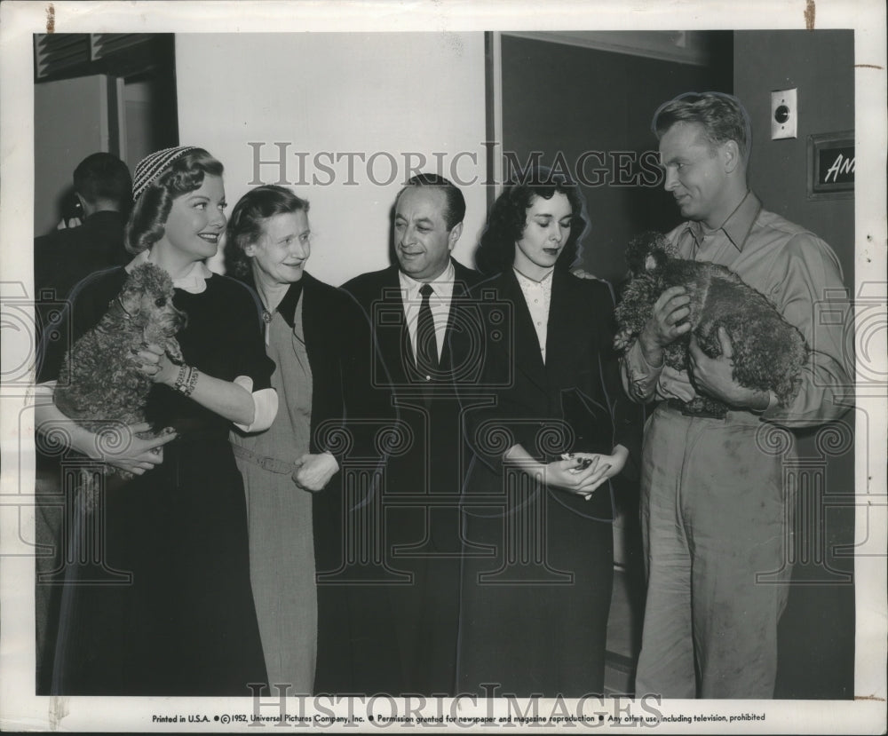 1952, Joy Ruth Williams, with others, on set of &quot;Westward the Women&quot; - Historic Images