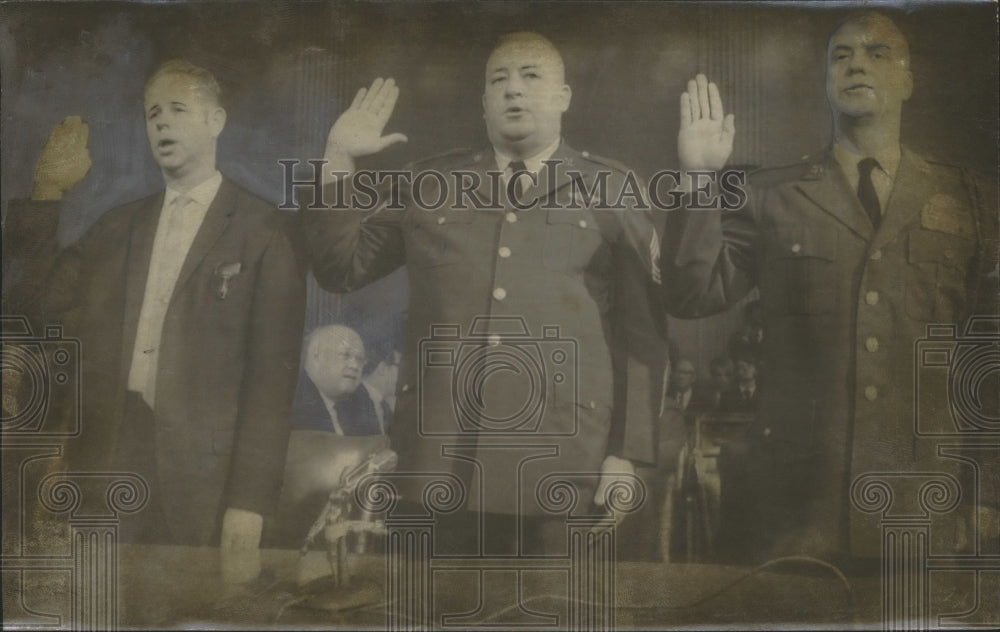 1969 Press Photo Sgt. Maj. William Wooldridge and others take oath in Senate - Historic Images