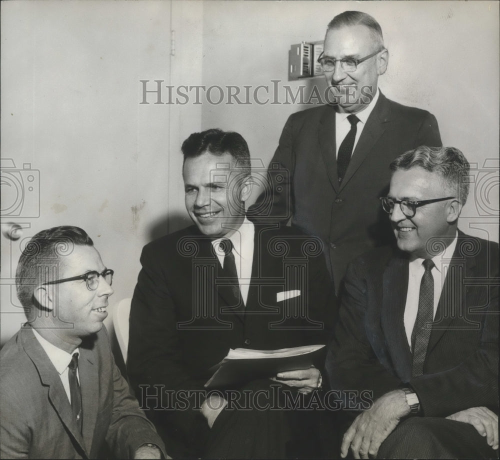 1961 Press Photo Extension Service Administrators at Meeting in Mobile, Alabama - Historic Images