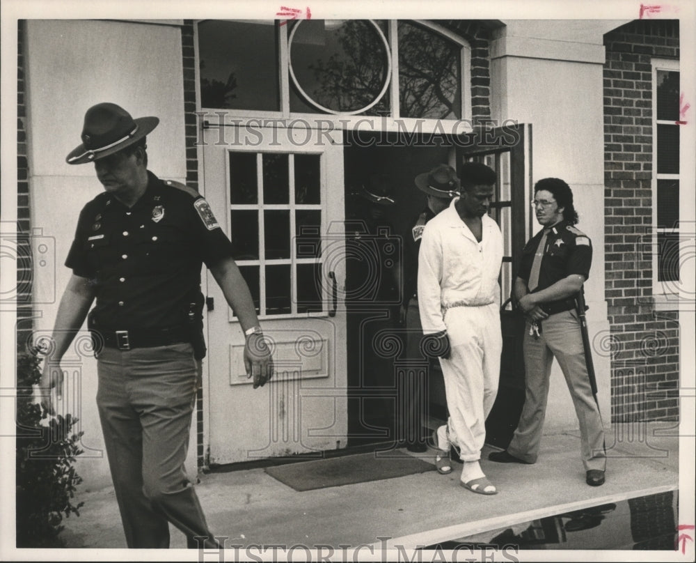 1989, David L. Woods, with two unidentified officers, Alabama - Historic Images