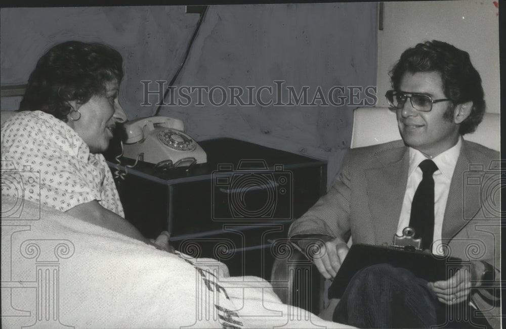 1981 Chaplain Dr. Ernest Woodworth with Huntsville Hospital Patient - Historic Images