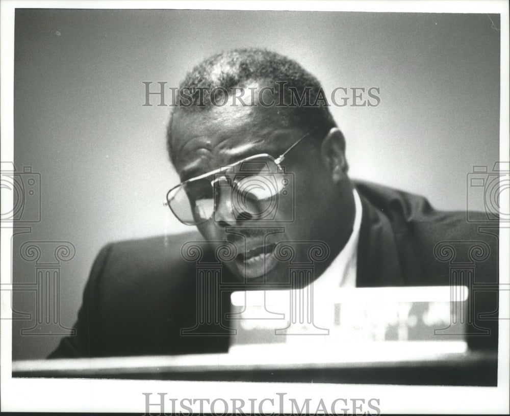 1993 Press Photo Simpson Berry Junior at Irondale City Council - abna19359 - Historic Images