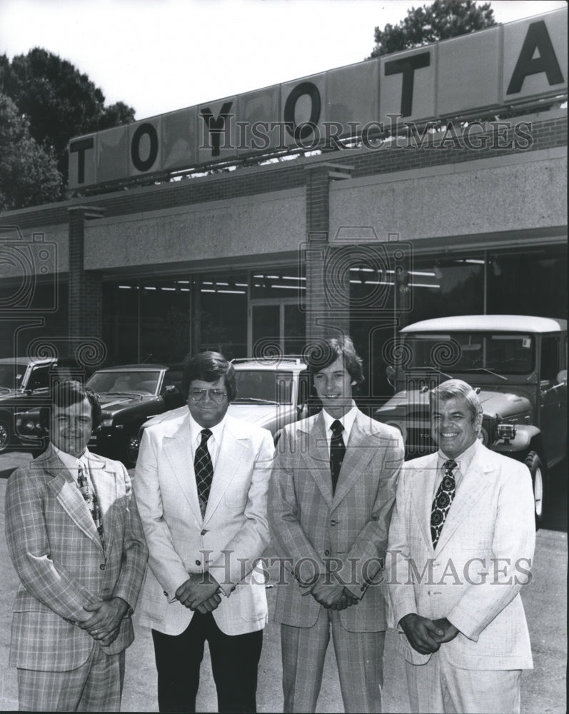 1976 Press Photo Doug Willey and others in front of Action Toyota in Roebuck - Historic Images