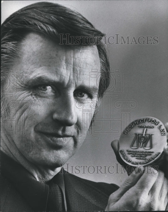 1976 Jimmy Williams, honored for stopping attempted robbery, Alabama - Historic Images