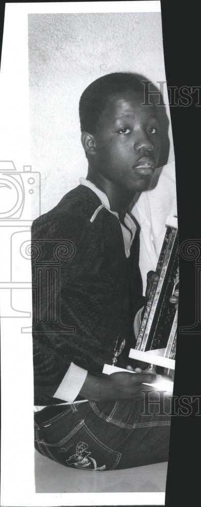 Press Photo James Wright wins trophy at YMCA tournament, Alabama - abna19446 - Historic Images