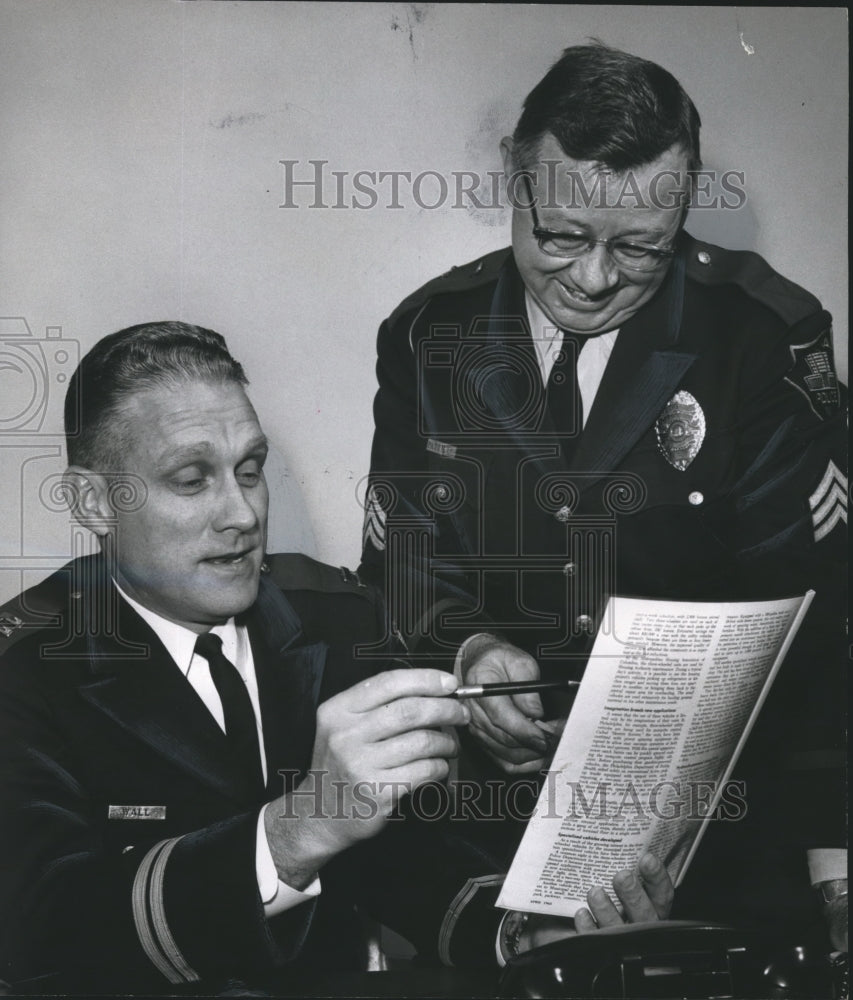 1966 Press Photo Birmingham Police Officers George Wall, C.J. Pattillo - Historic Images