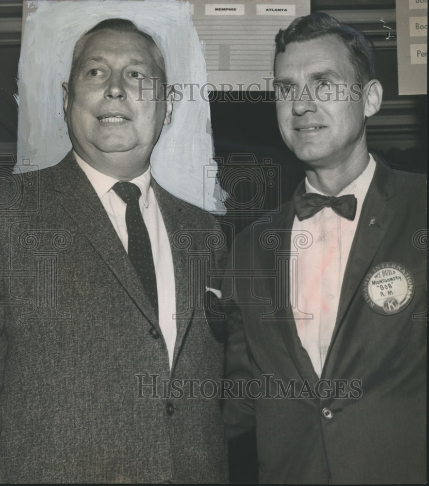 1960 Press Photo Howard Yeilding, Merchant and Robert M. Montgomery, Realtor - Historic Images