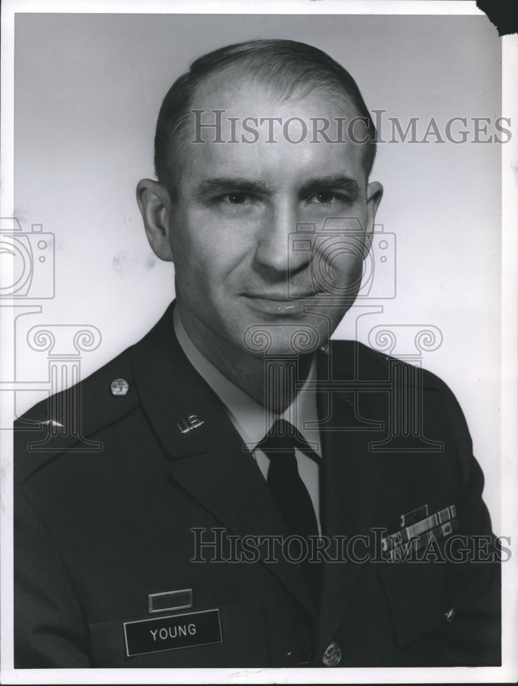 1968 Press Photo Brigade General Robert P. Young, US Army Corps of Engineers, AL - Historic Images