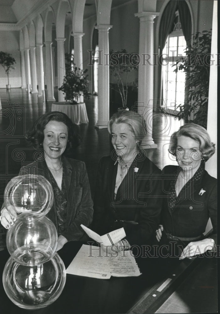 1979 Opera Guild Members Plan Winter Wonderland Decorations - Historic Images