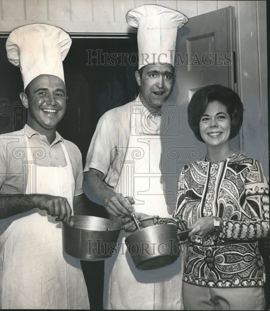 1966, Debutante Mary Woodward with unidentified chefs - abna19823 - Historic Images