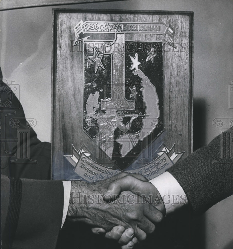 1965, Birmingham receives plaque from First Infantry Division - Historic Images