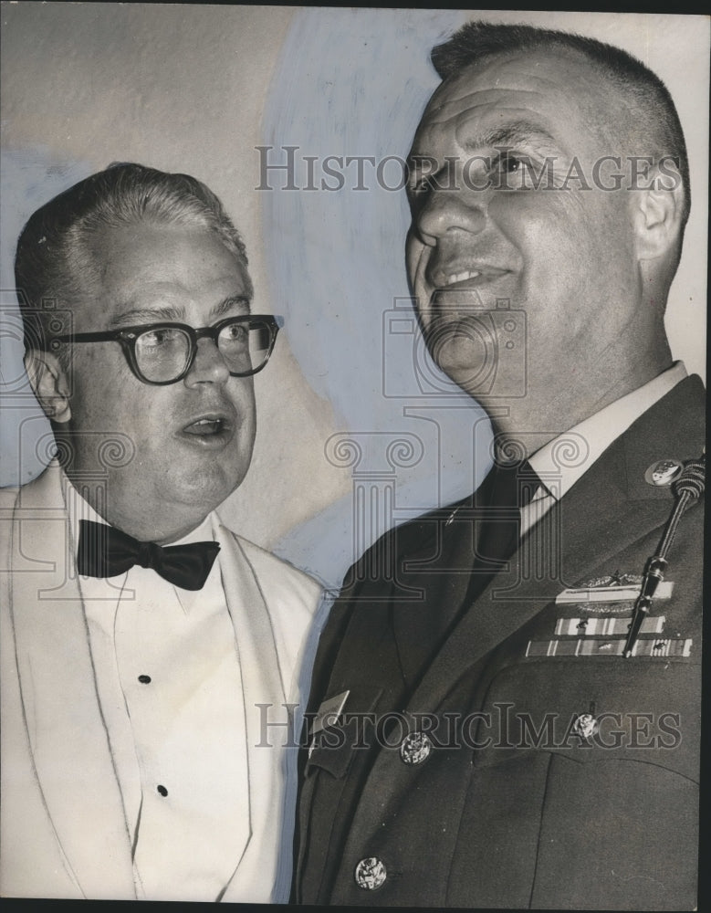 1966 Press Photo Sergeant Major William Wooldridge, US Army, William Cunningham - Historic Images