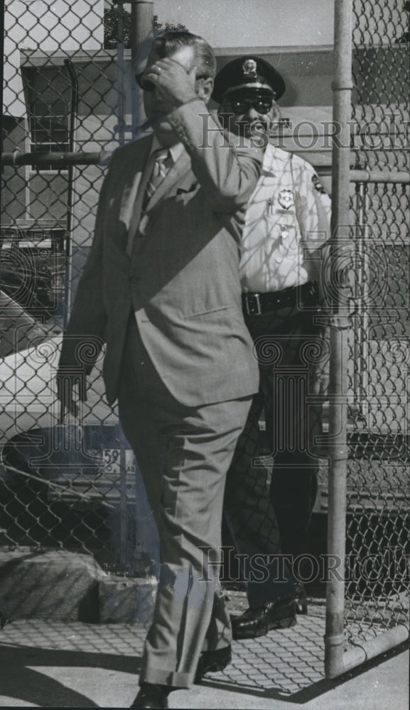 1971 Press Photo Ray Wyatt, Alabama Politician, in County Jail - abna19953 - Historic Images