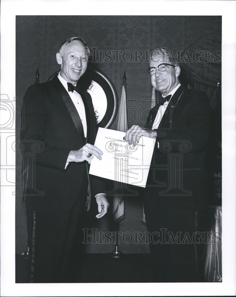 1969 Press Photo Kiwanis Governor James Walkley at Kiwanis meeting in Chicago - Historic Images