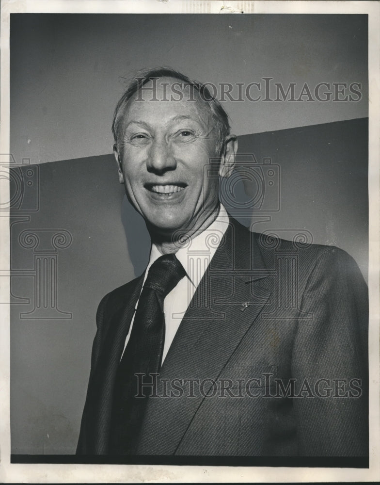 1973 Press Photo James E. Walkley of Fairfield Chamber of Commerce - abna20024 - Historic Images