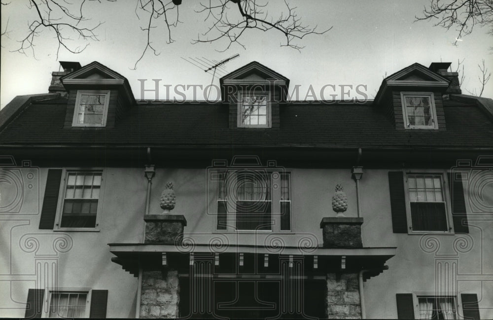 1980 T.R. Roark Home Built in 1910, Birmingham, Alabama - Historic Images