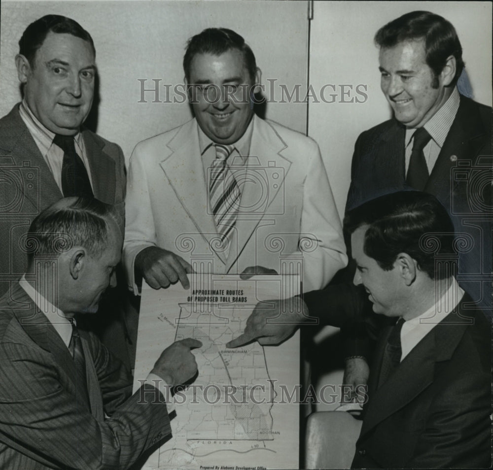 1973 Press Photo Ray Bass, Alabama State Highway Department, Toll Roads Plan - Historic Images