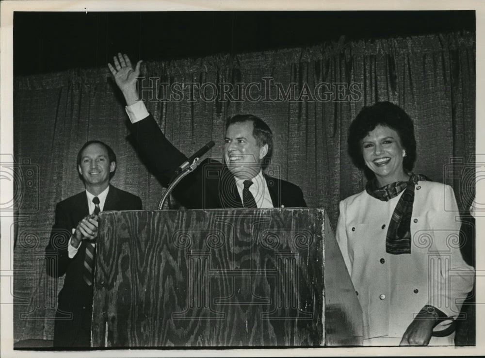 1986 Bill Baxley, Alabama Politician, wife, Lucy, and John Baker-Historic Images