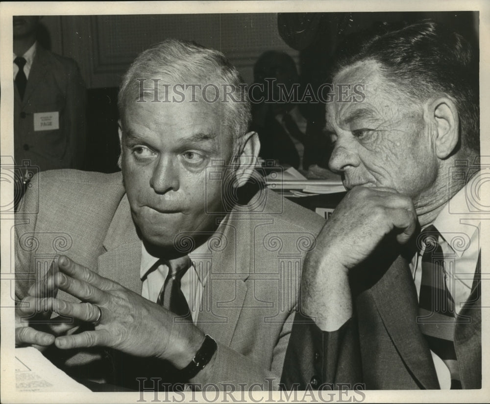 1969 Press Photo Alabama Senators Alton Turner &amp; Jimmy Braugon - abna20392 - Historic Images