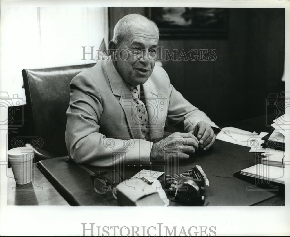 1981 Press Photo Dan Watkins, Mountain Brook City Manager - abna20401 - Historic Images