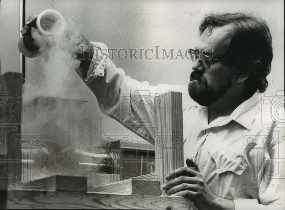 1978, Astronomer Dr. Tom Wdowiak - abna20443 - Historic Images