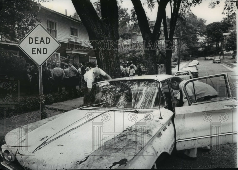 1982, Law Officers Inspect Car Parked at Women&#39;s Center, Birmingham - Historic Images