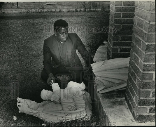 1983, Father Kenneth Prater With Vandalized Statue at Church - Historic Images