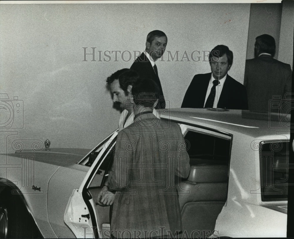 1982, James Louis Betts Taken into Custody, Birmingham, Alabama - Historic Images