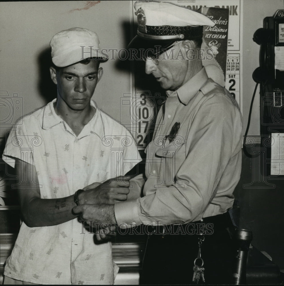 1956 Police Chief Arrests Potential Burglar in Albertville, Alabama-Historic Images