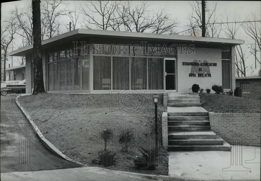 1961 Press Photo Office building of Birmingham Association of Home Builders - Historic Images