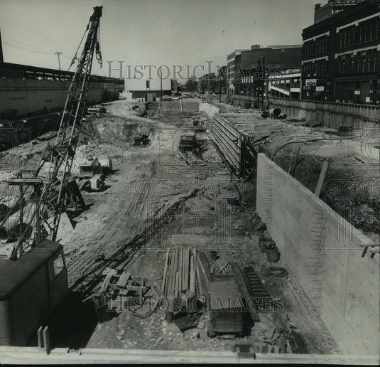 1961, construction of Bank for Savings and Trust Building, Alabama - Historic Images