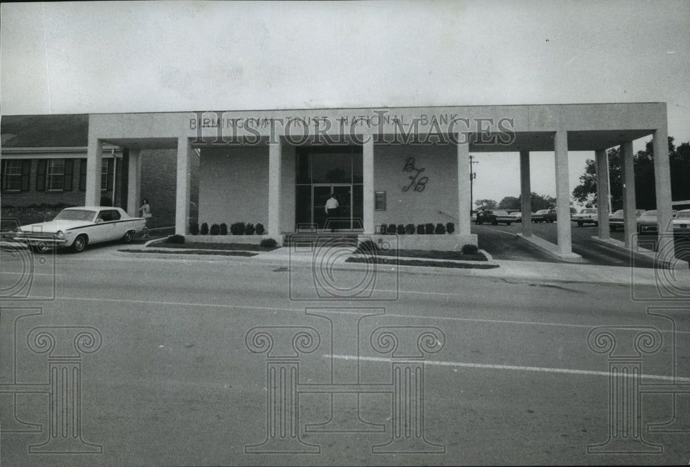 1967 Press Photo Birmingham Trust National Bank, Medical Center Branch, Alabama - Historic Images