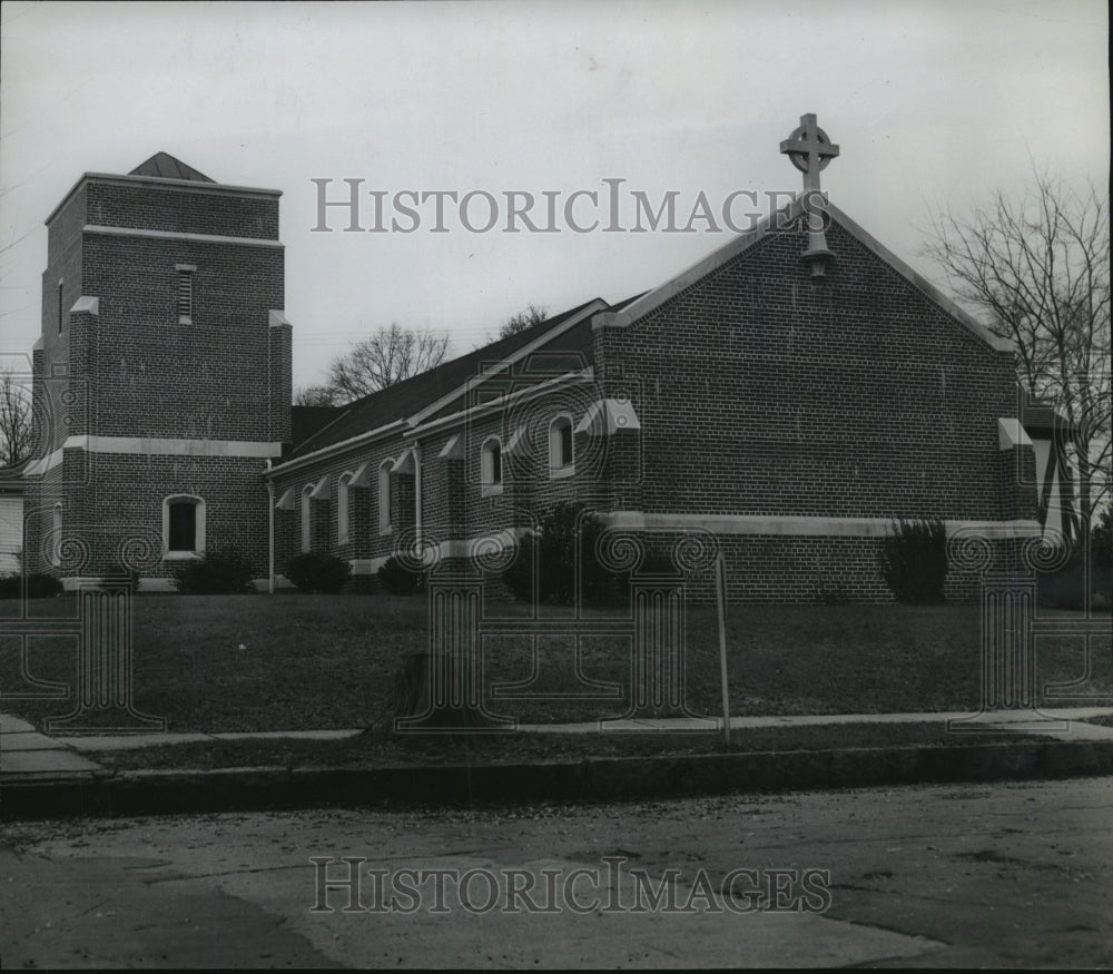 1959 Episcopal Church in Bessemer, Alabama - Historic Images