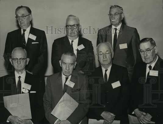 1966 Press Photo Seven Physicians with 350 years of Service between Them - Historic Images