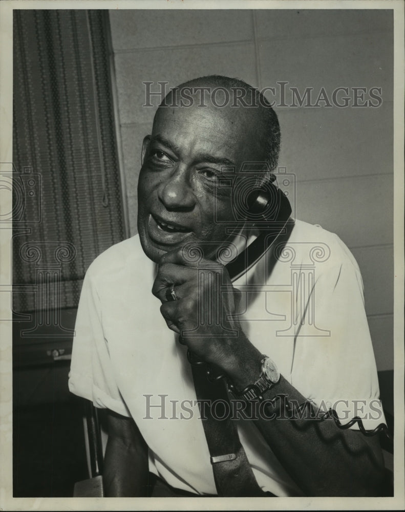 1970 Earl W. Barker, Eighteenth Street YMCA, Birmingham, Alabama - Historic Images