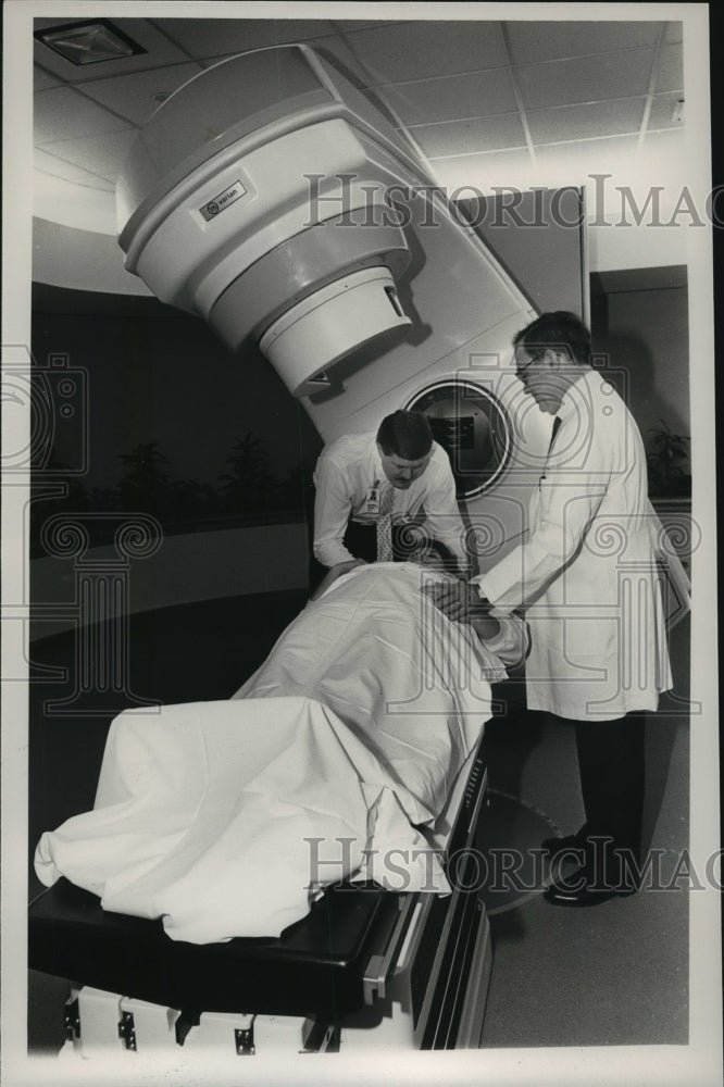 1989 Saint Vincent Bruno Annex, Jeff Price adjusts machine, Others - Historic Images