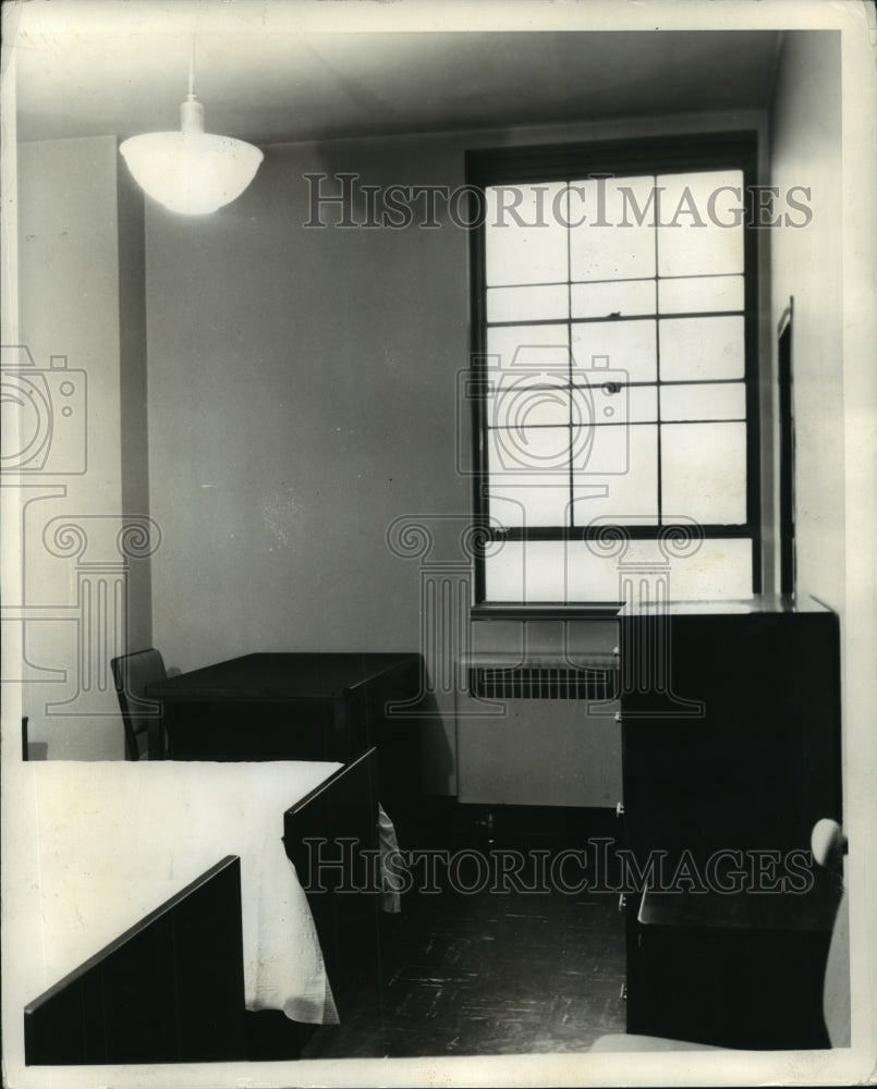 1940 Birmingham, Alabama, Jefferson Hospital, Nurse&#39;s Room - Historic Images