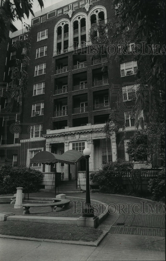 1984, Ridgely Apartments in Birmingham, Alabama - abna20935 - Historic Images