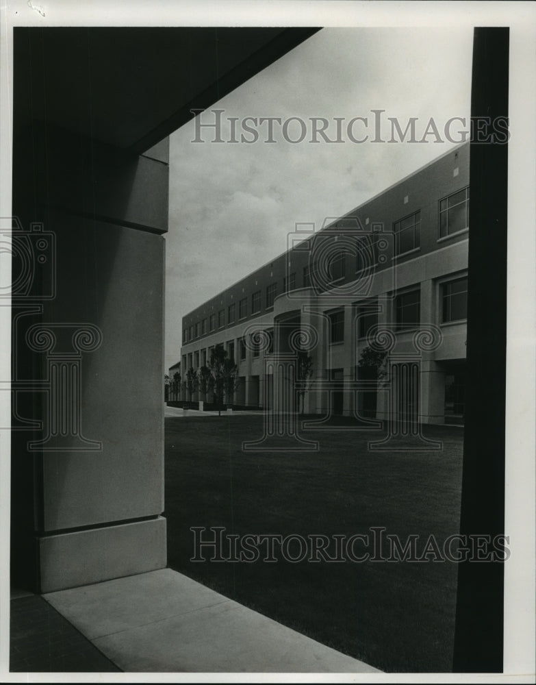 1988 Administrative Headquarters of Central Bank, Birmingham - Historic Images